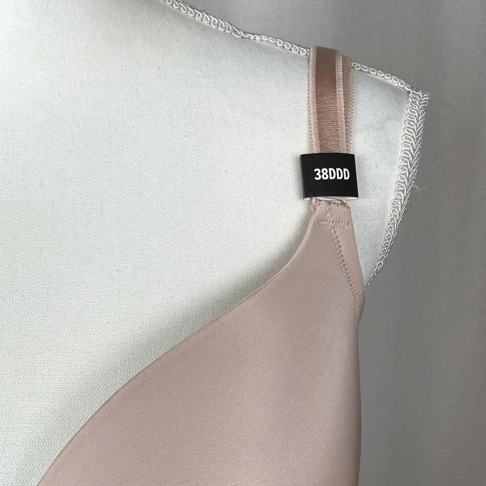 Torrid 38DDD Makeup Plunge Lightly Lined Everyday‎ Bra NWT